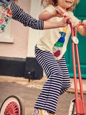 Mini Boden Navy and White Sweatpants Size 6